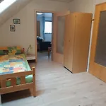 Burgenwelt Im Wilden Sueden