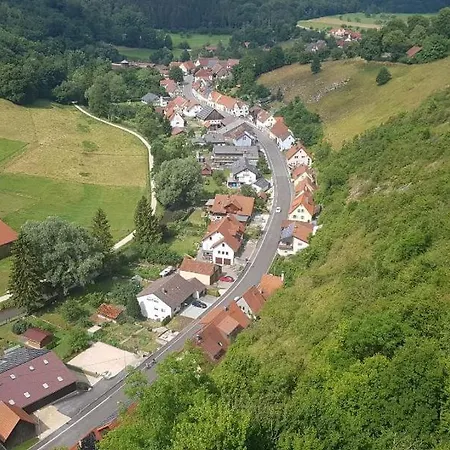 Burgenwelt Im Wilden Sueden