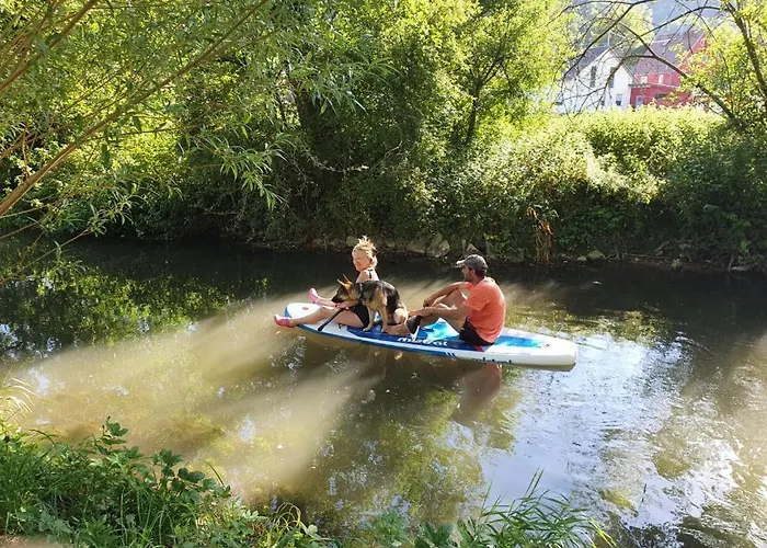 Burgenwelt Im Wilden Sueden